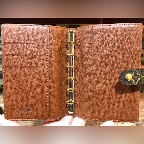 Louis Vuitton Monogram Agenda PM β€οΈππ₯ - Picture 5 of 17